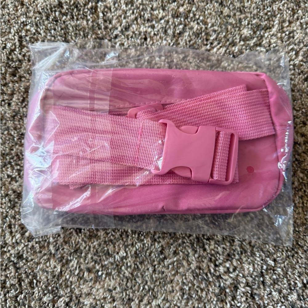 Barbie Minnesota Frost Pink Game Day Belt Bag - NWT - Picture 2 of 2